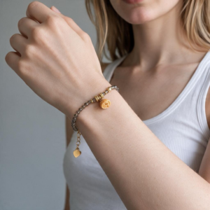 Alternative view of Bracciale mezza arancia con cristalli - Colore mediterraneo e delicatezza