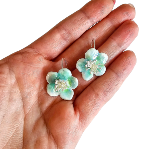 orecchini con fiori